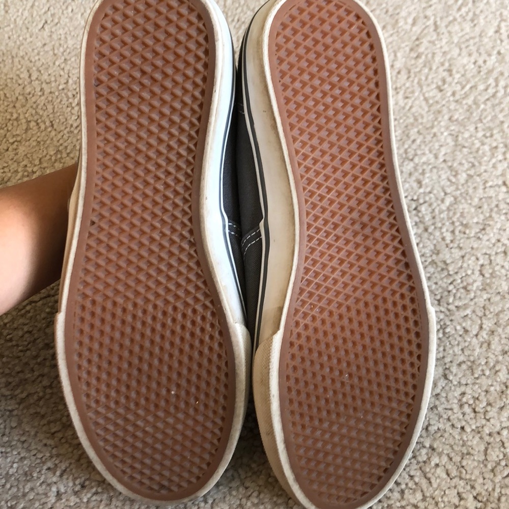Grey vans - Picture 3 of 3